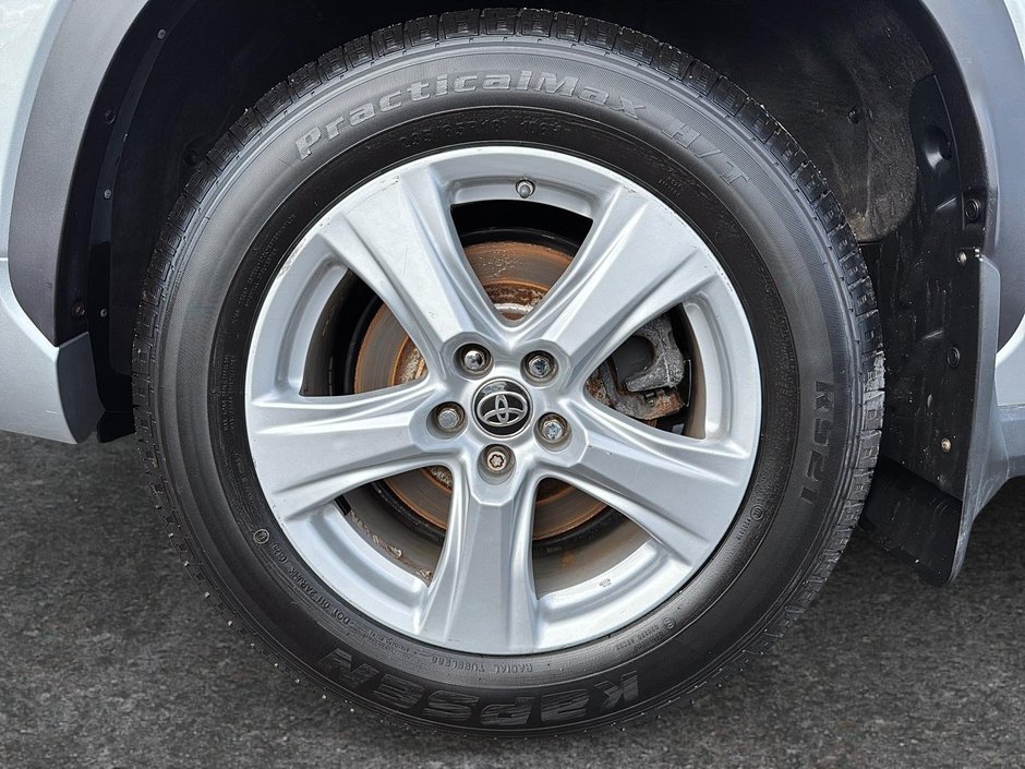 2020 Toyota Highlander LE-6