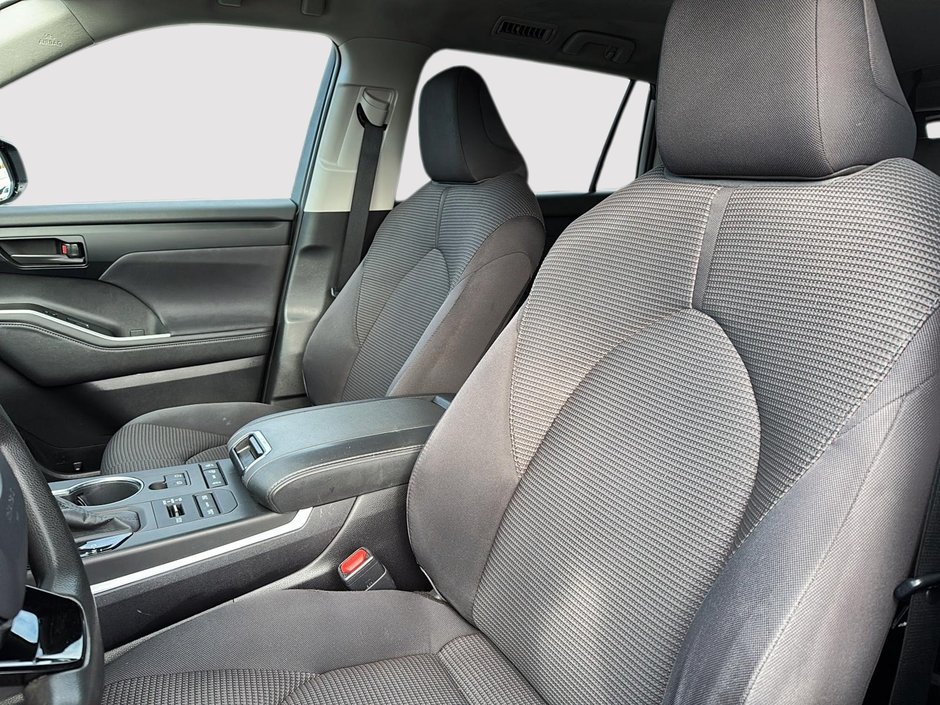 2020 Toyota Highlander LE-8