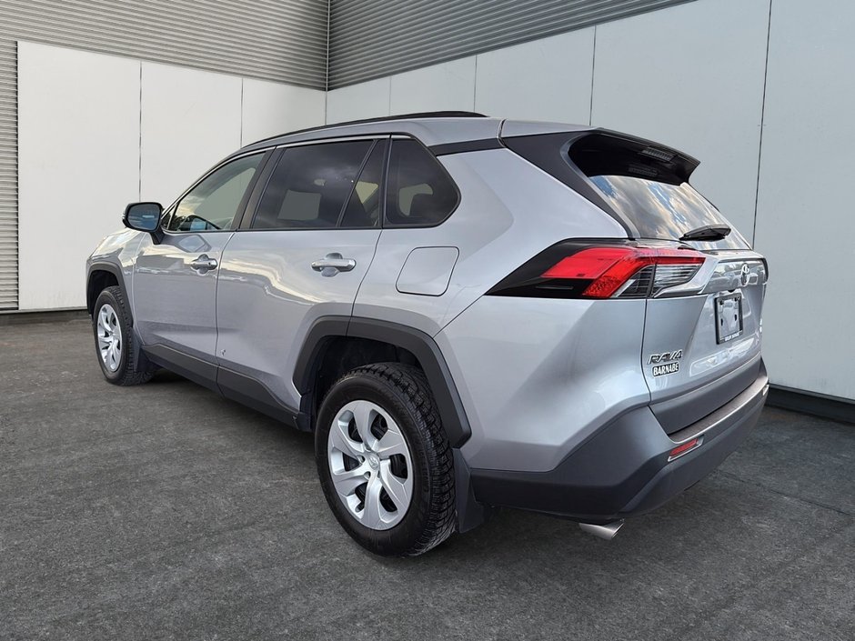 Toyota RAV4 LE 2021 Sièges chauffants - Apple Car Play