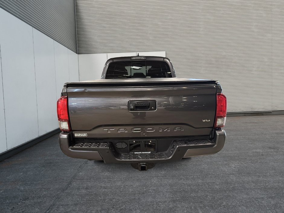 2018 Toyota Tacoma SR5-2