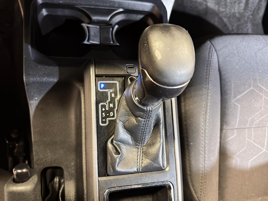 2018 Toyota Tacoma SR5-13