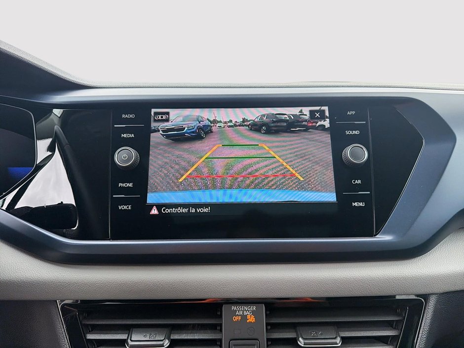 2023 Volkswagen Taos Comfortline AWD + Heated seats + CarPlay