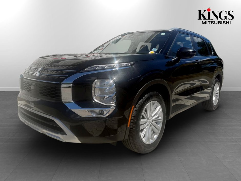 Mitsubishi Outlander LE, keyless entry, backup camera, Bluetooth 2024 à Kentville, Nouvelle-Écosse