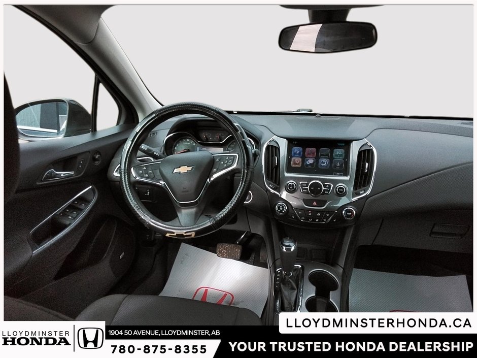 2018 Chevrolet Cruze LT Turbo-16