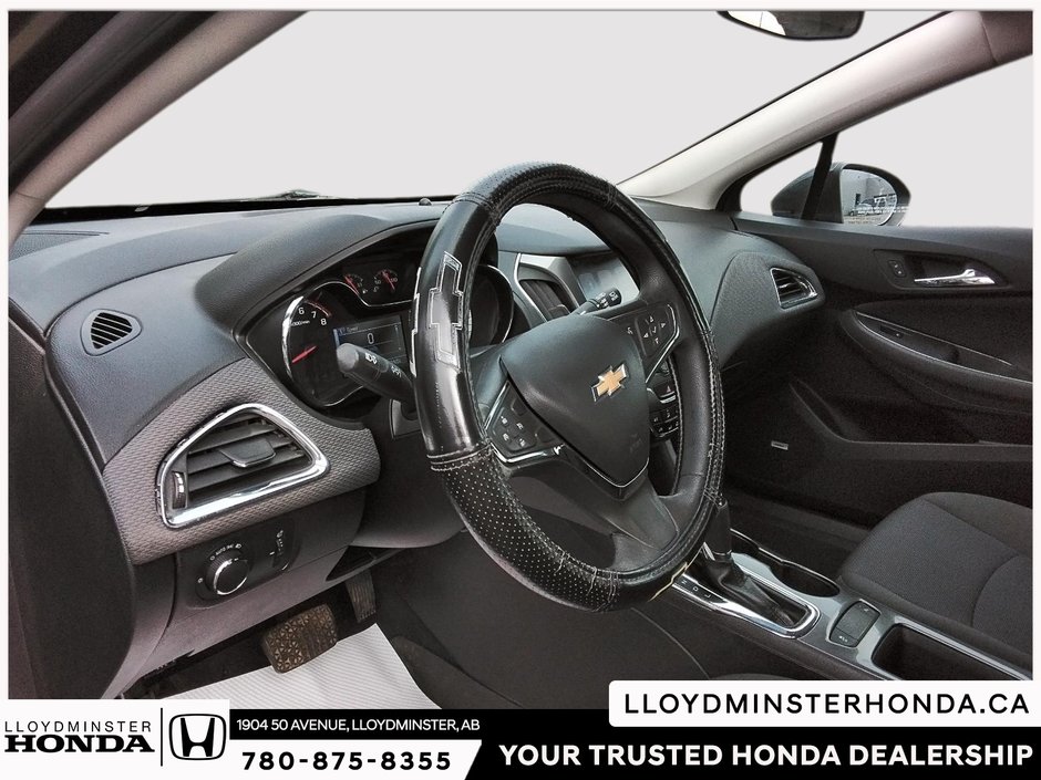 2018 Chevrolet Cruze LT Turbo-14