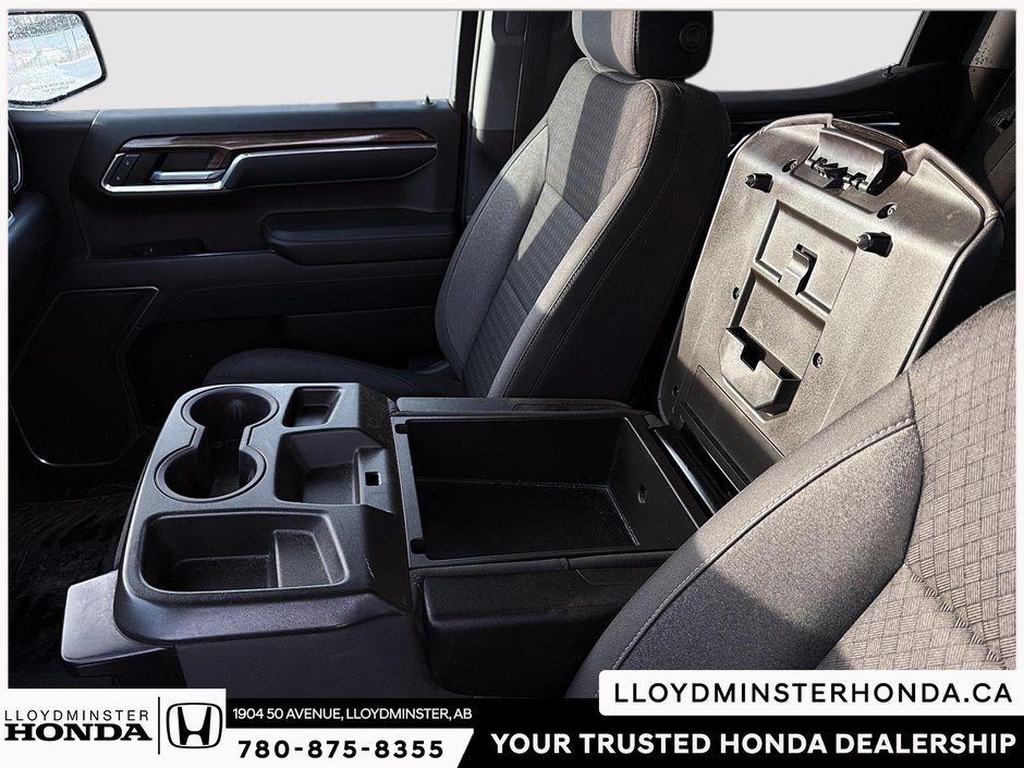 2022 Chevrolet Silverado 1500 LT-13