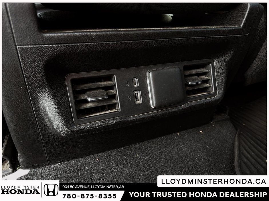 2022 Chevrolet Silverado 1500 LT-11