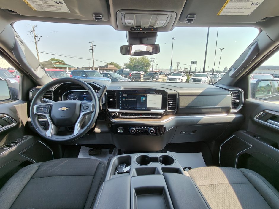 2023 Chevrolet Silverado 1500 LT-11