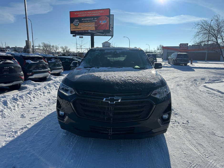 2021 Chevrolet Traverse Premier-1