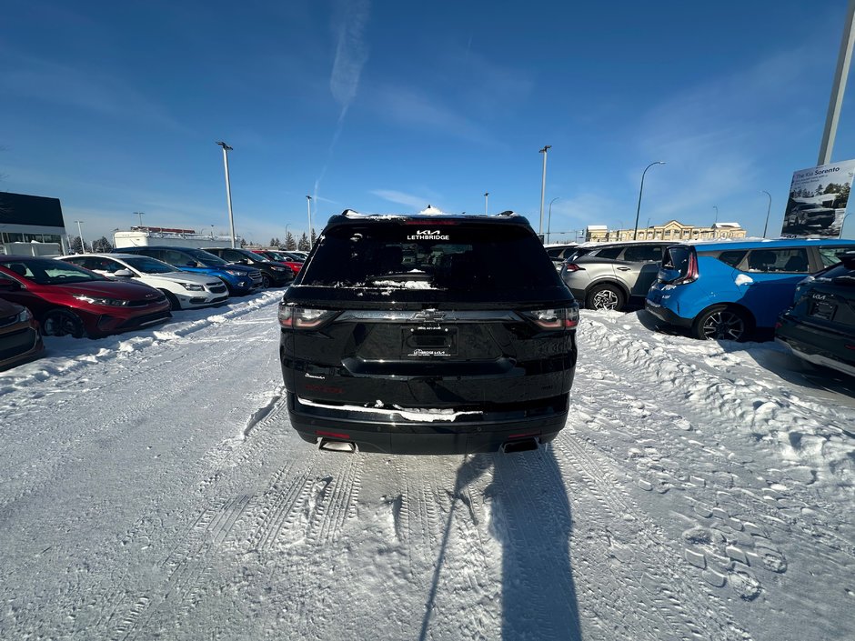 2021 Chevrolet Traverse Premier-4