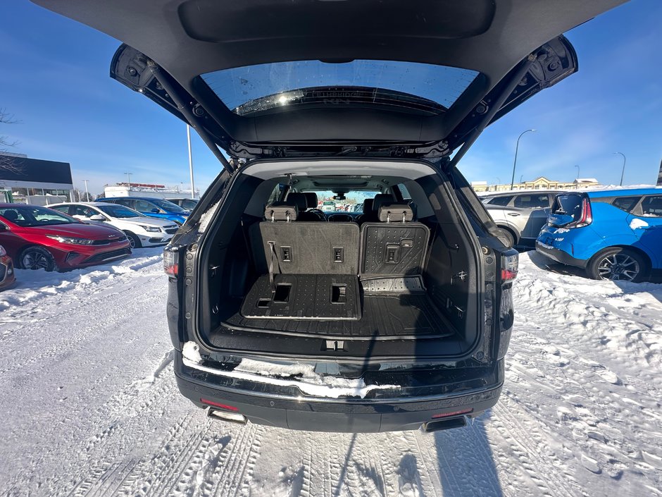 2021 Chevrolet Traverse Premier-5