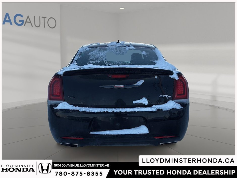 2023 Chrysler 300 S-2