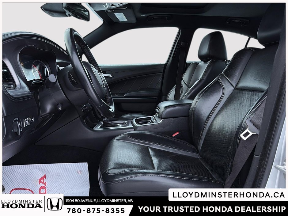 2023 Dodge Charger SXT-8