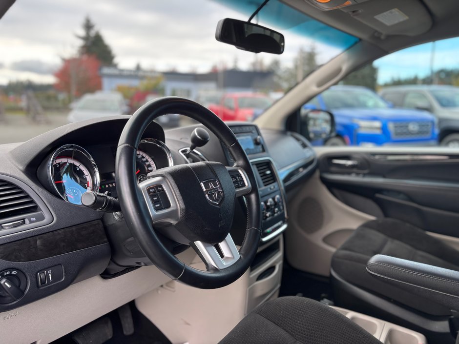 2017 Dodge Grand Caravan SXT-9