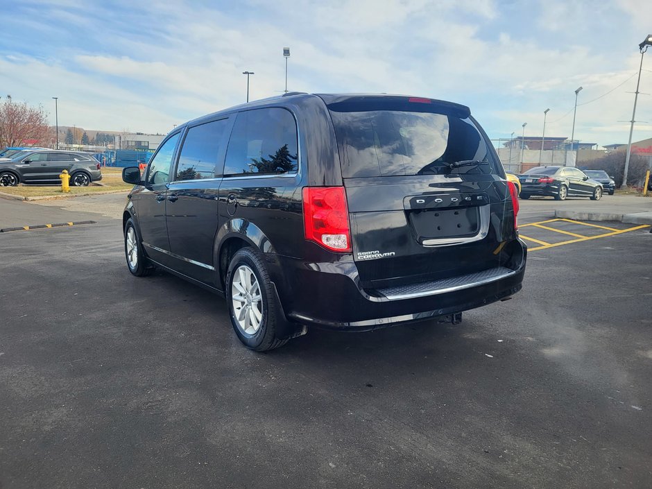 2020 Dodge Grand Caravan Premium Plus-1