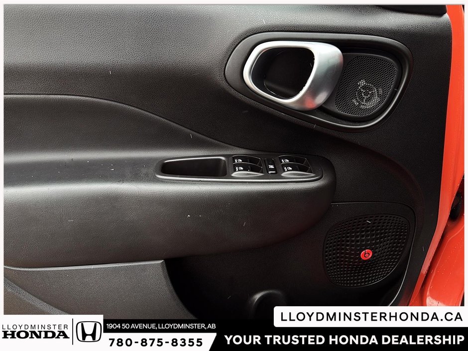 2018 Fiat 500L Trekking-12
