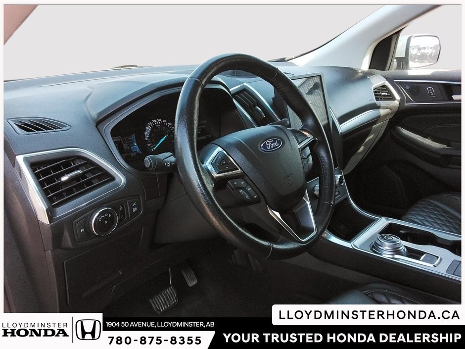 2023 Ford Edge Titanium-17