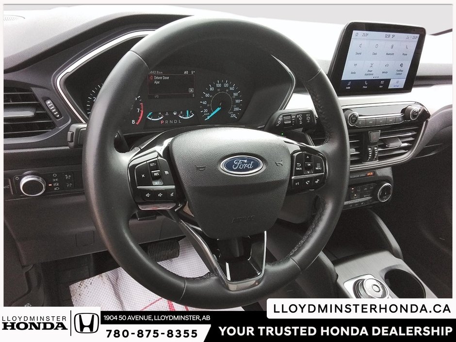 2022 Ford Escape SE-18