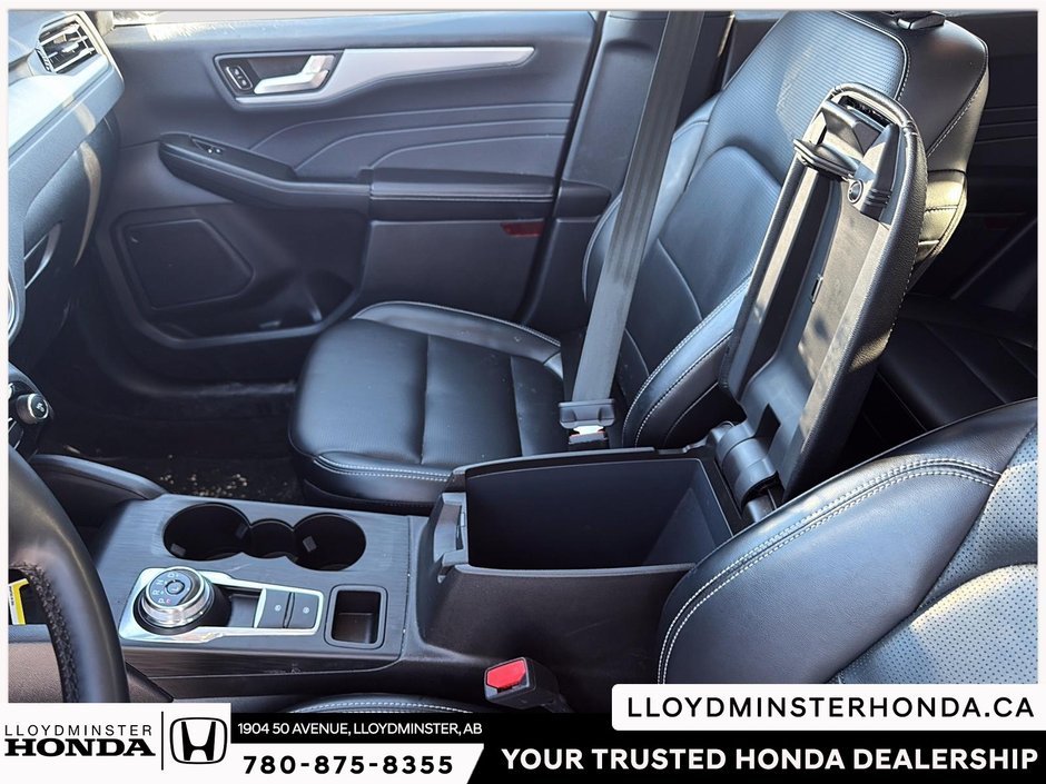 2025 Ford Escape Platinum-12