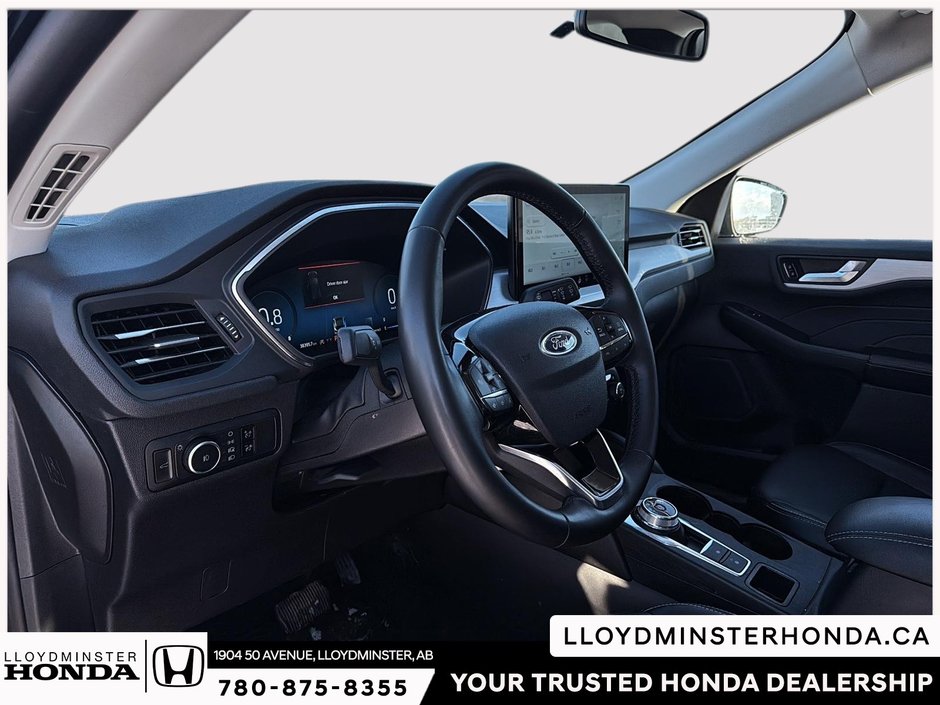 2025 Ford Escape Platinum-15