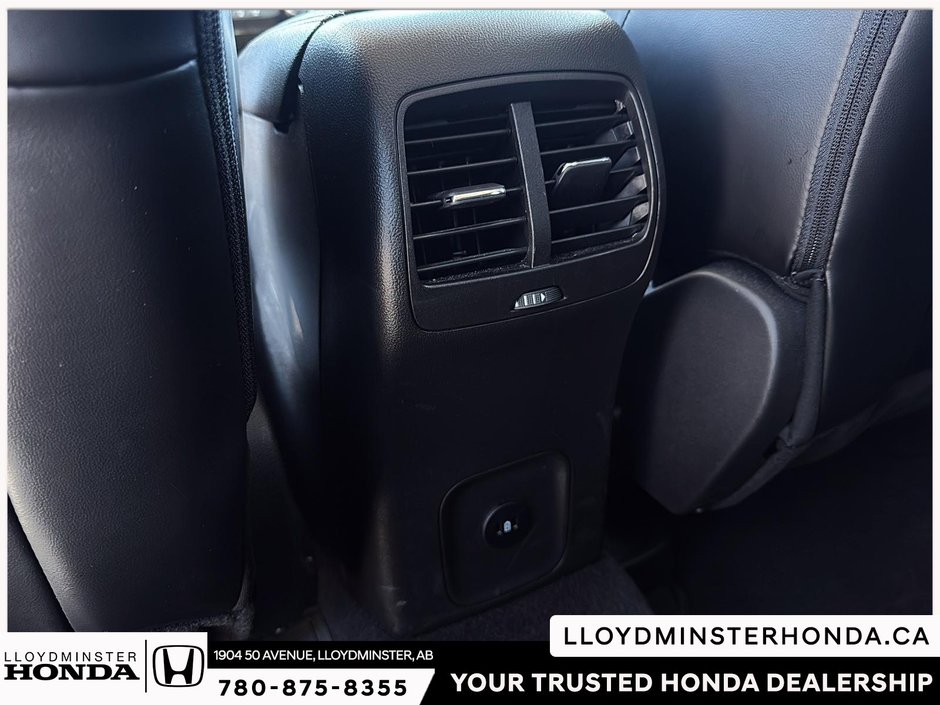 2025 Ford Escape Platinum-10