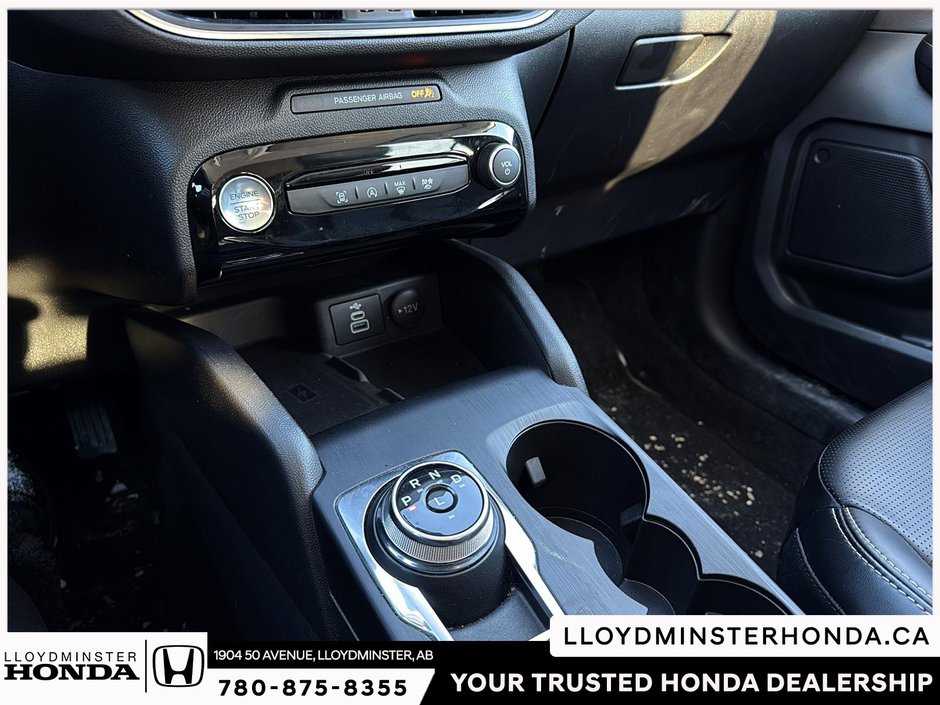 2025 Ford Escape Platinum-19