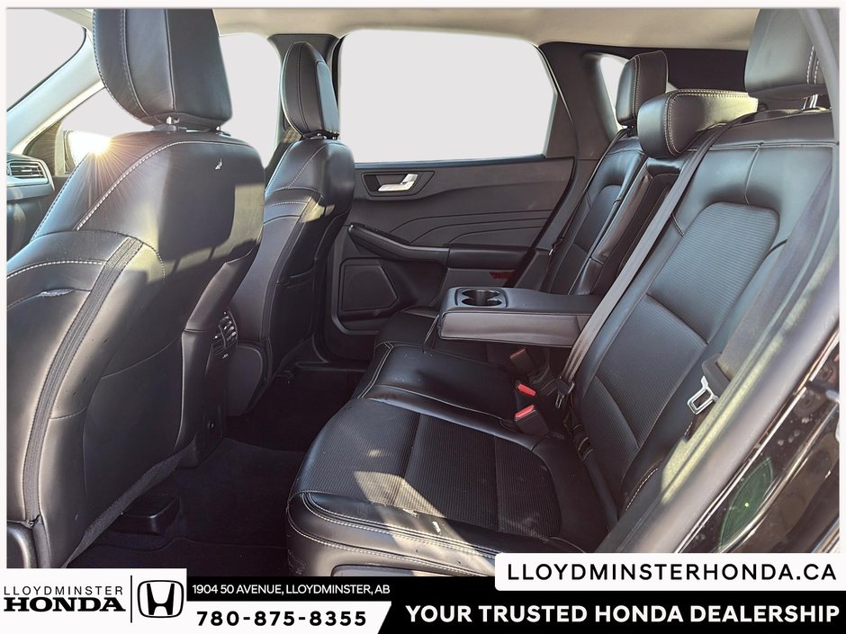 2025 Ford Escape Platinum-9