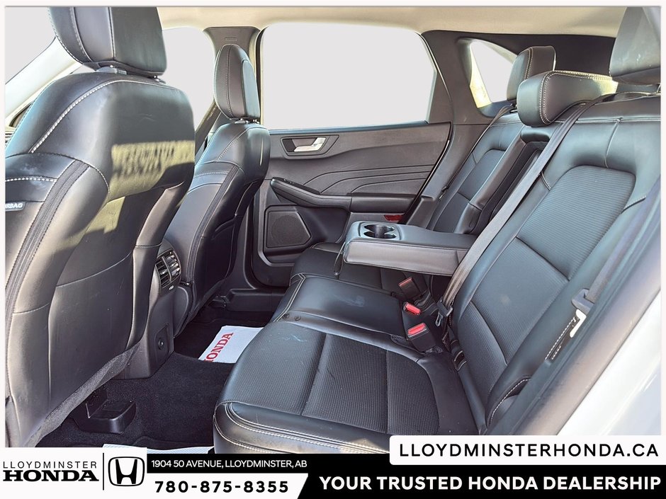 2025 Ford Escape Platinum-9