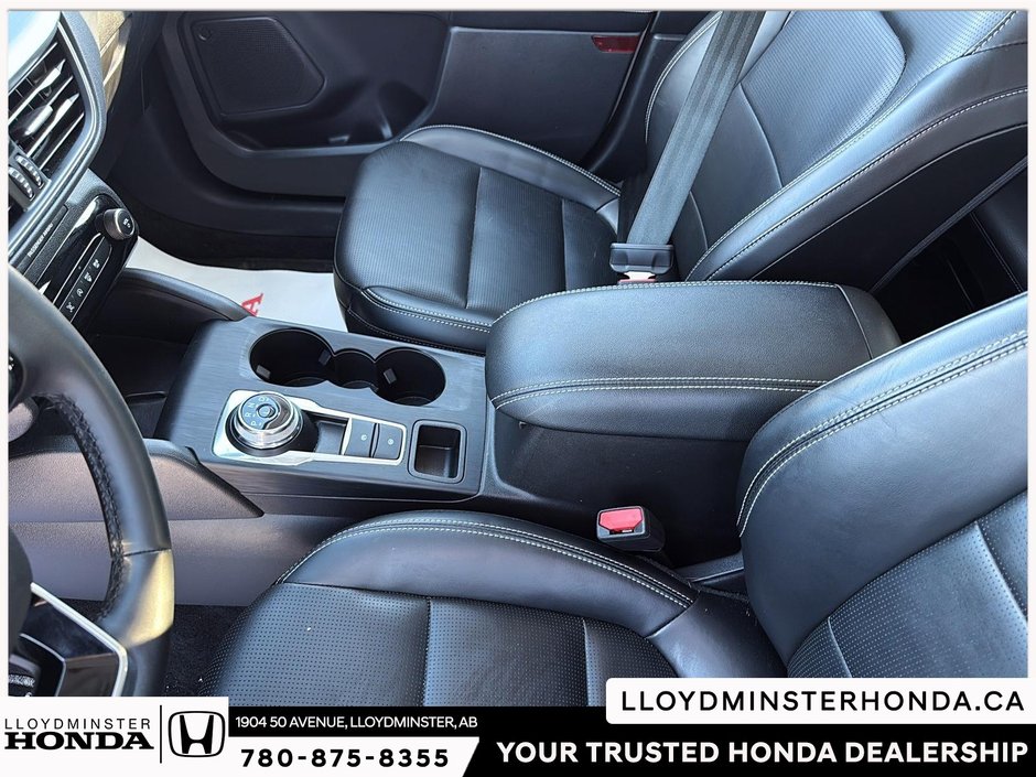 2025 Ford Escape Platinum-11