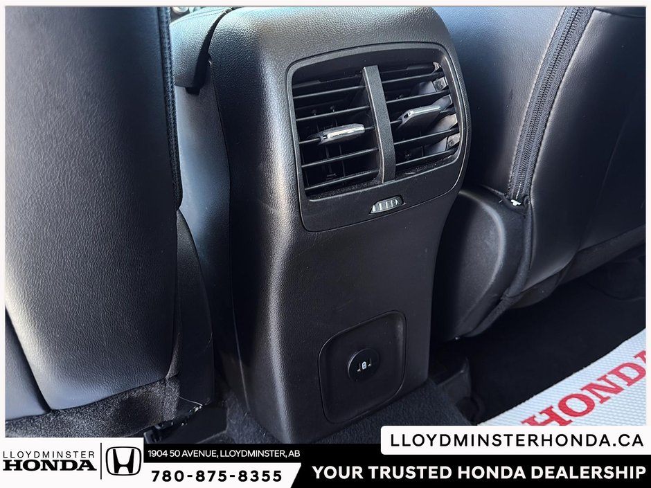 2025 Ford Escape Platinum-10