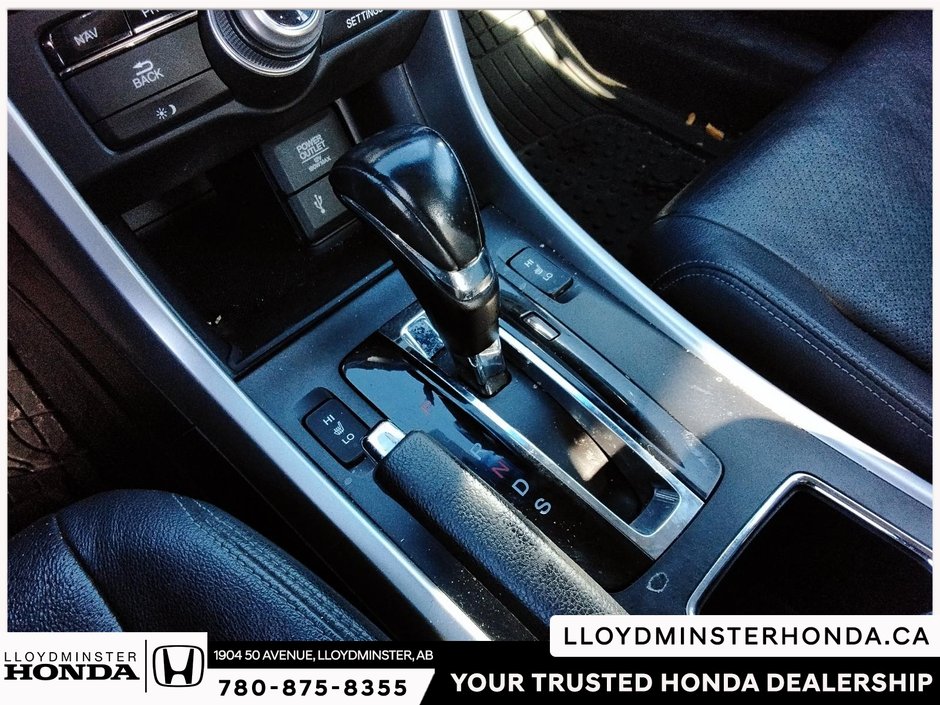 2014 Honda Accord Touring-17