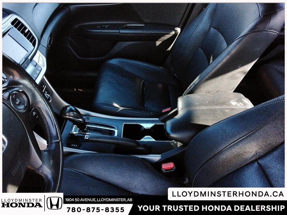 2014 Honda Accord Touring-10