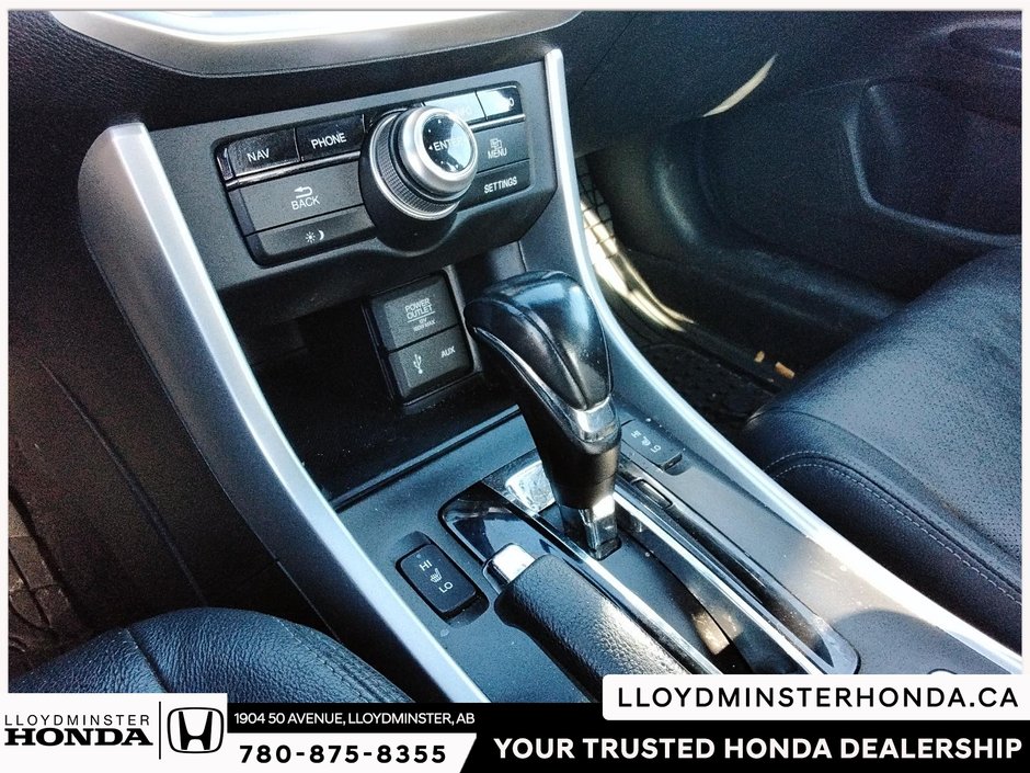 2014 Honda Accord Touring-18
