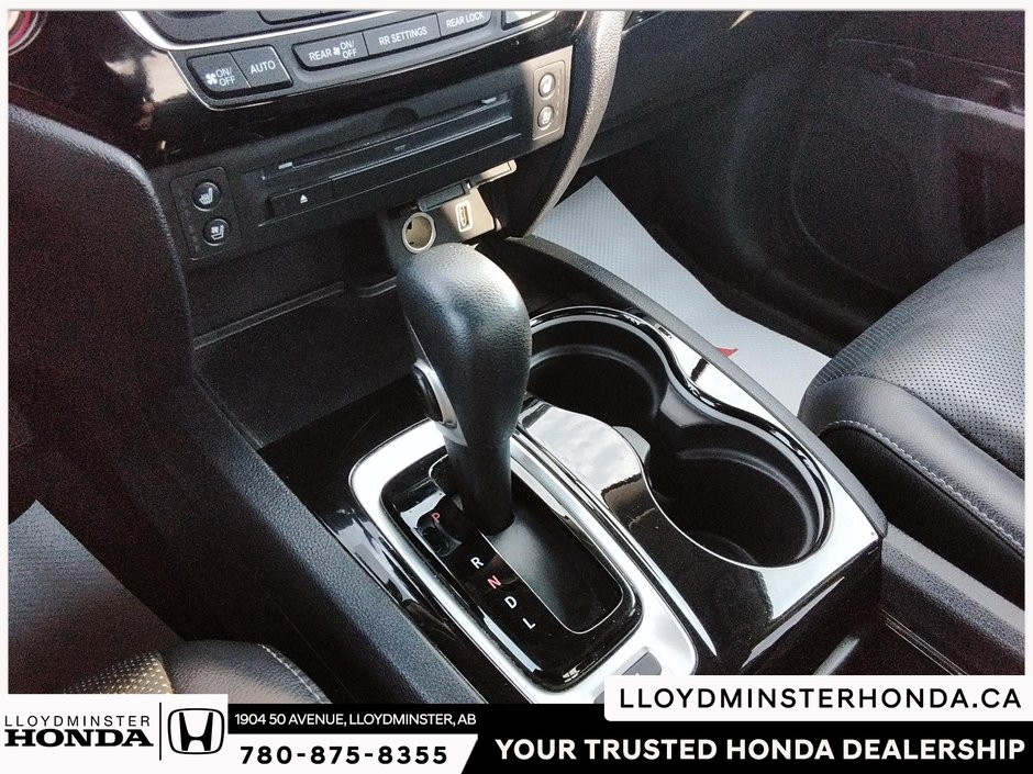 2019 Honda Ridgeline Touring-19