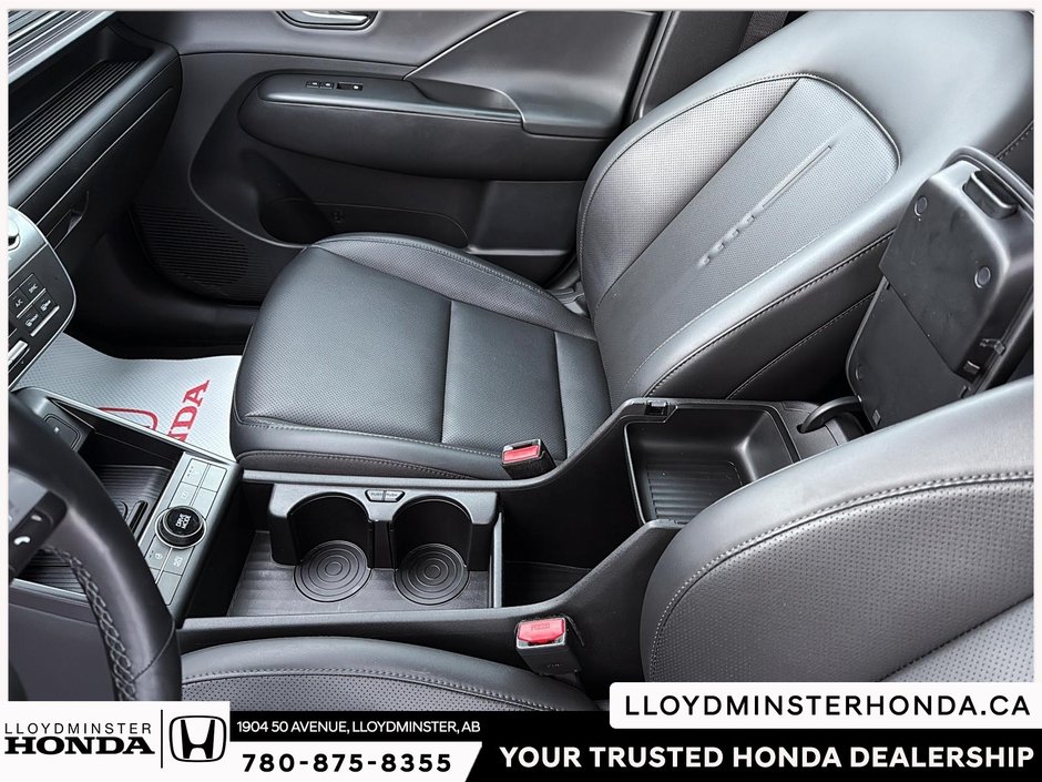 2025 Hyundai Kona Electric Preferred-12