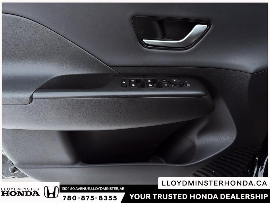 2025 Hyundai Kona Electric Preferred-13