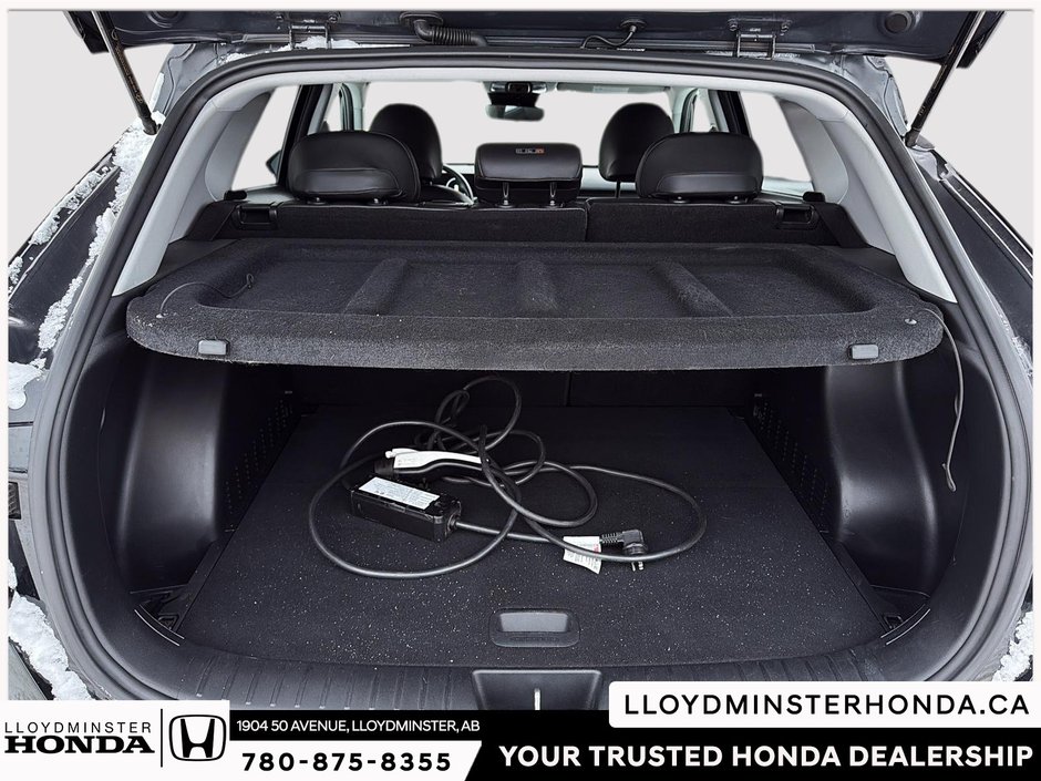 2025 Hyundai Kona Electric Preferred-8