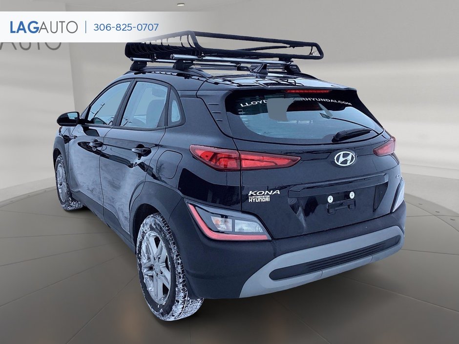 2022 Hyundai Kona Essential-3