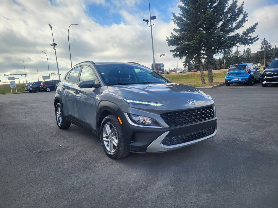 2022 Hyundai Kona 2.0L Essential-4