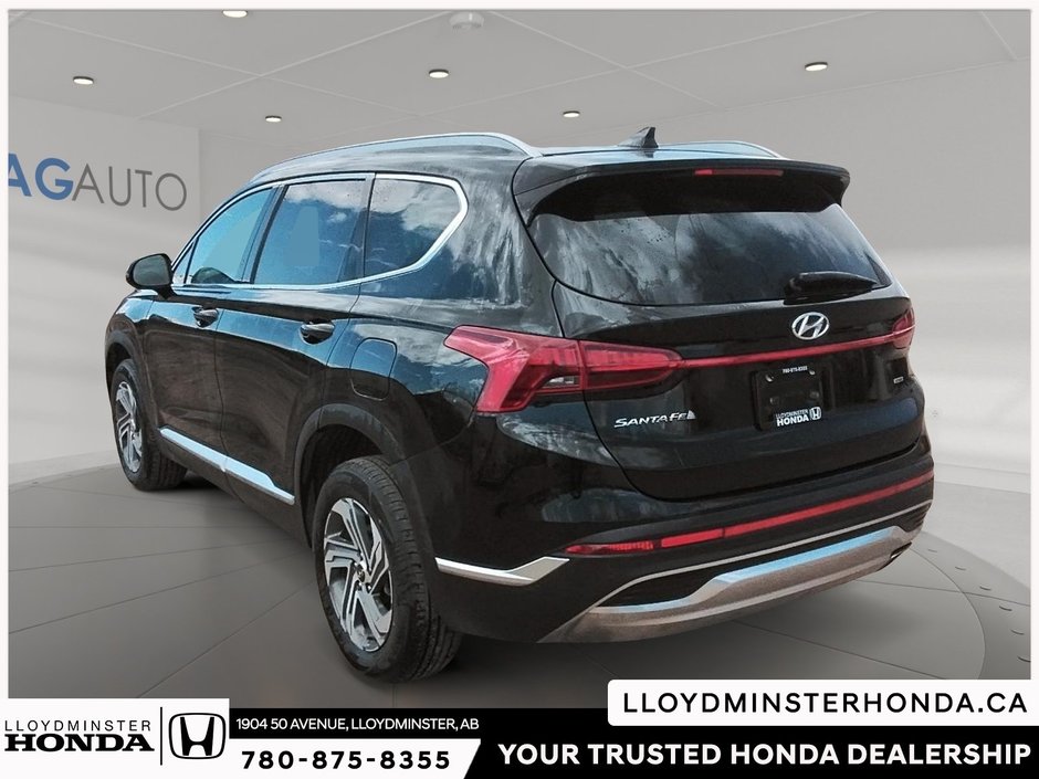 2023 Hyundai Santa Fe Preferred-3