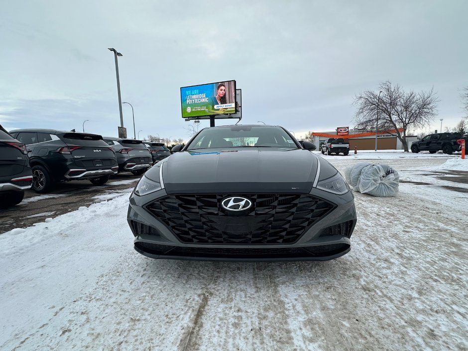 2022 Hyundai Sonata Sport-1