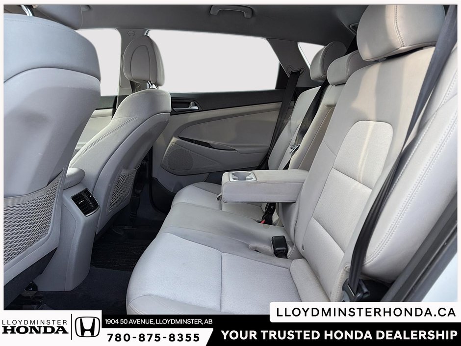 2017 Hyundai Tucson Base-9