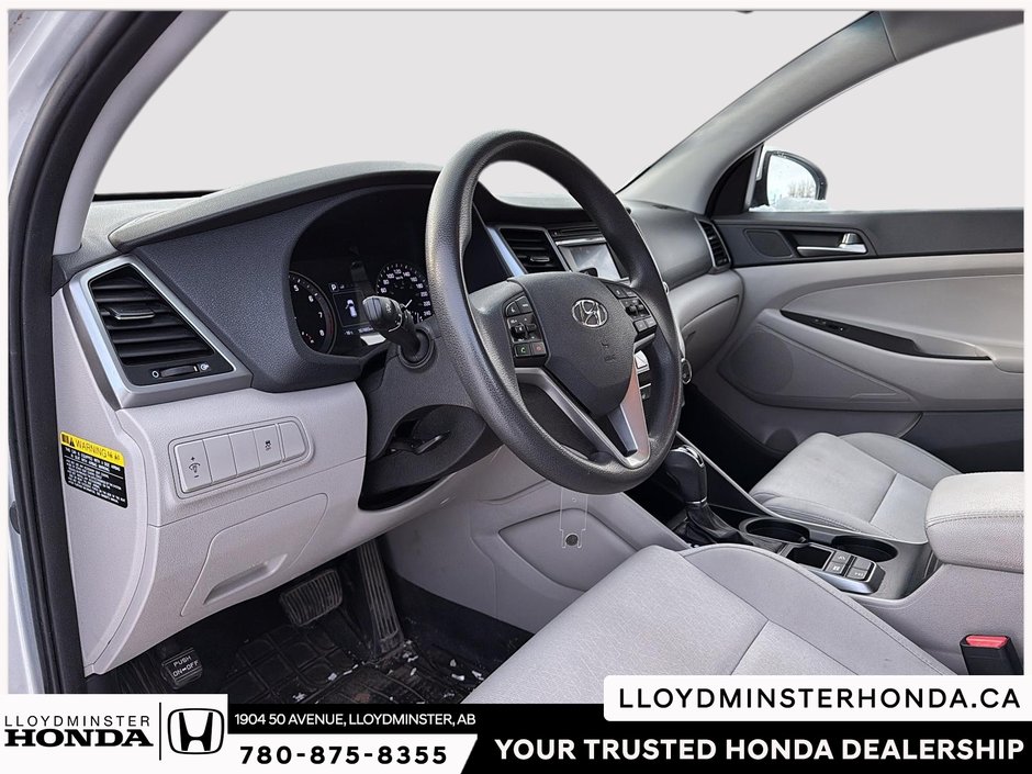 2017 Hyundai Tucson Base-13