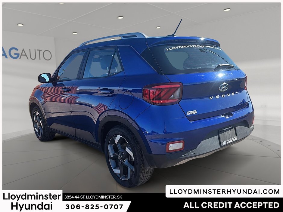 2023 Hyundai Venue Ultimate-6
