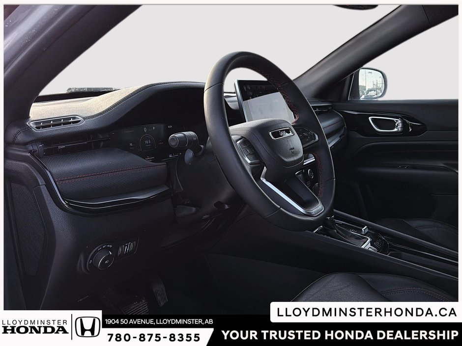 2024 Jeep Compass Trailhawk-14