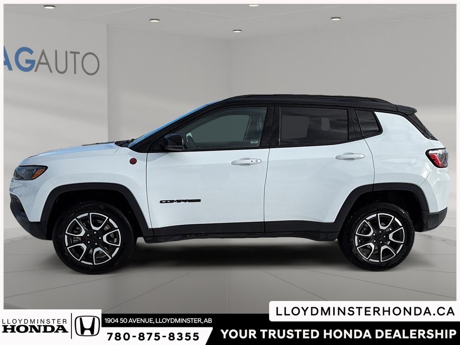 2024 Jeep Compass Trailhawk-4