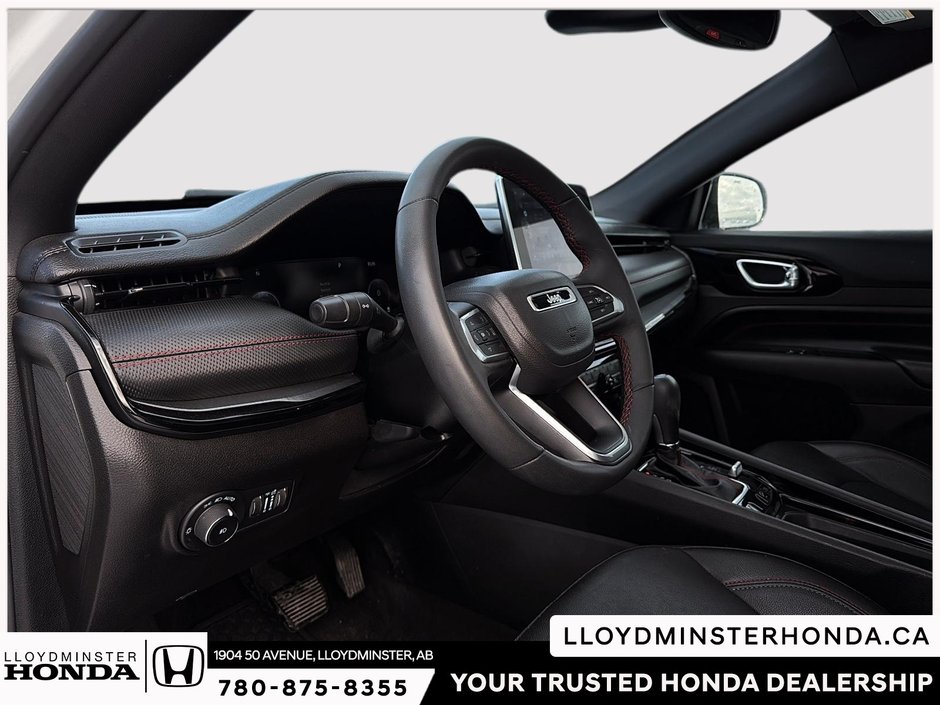 2024 Jeep Compass Trailhawk-15