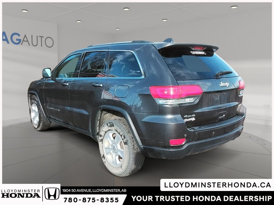 2017 Jeep Grand Cherokee Laredo-2