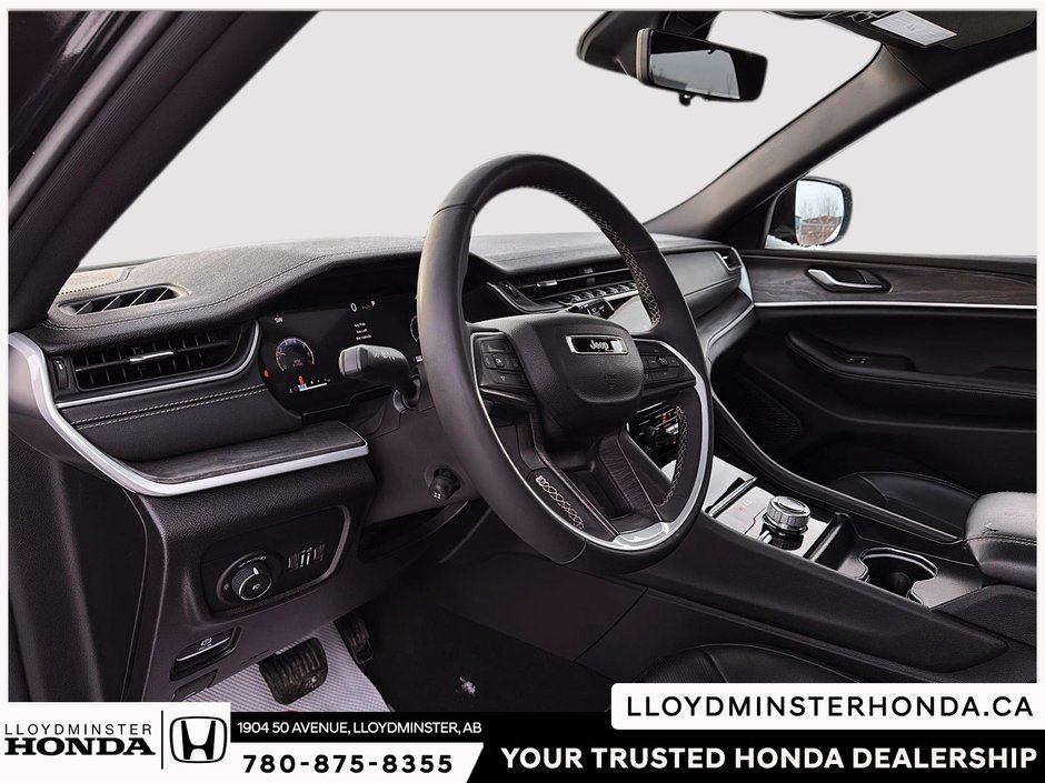 2024 Jeep Grand Cherokee Limited-15