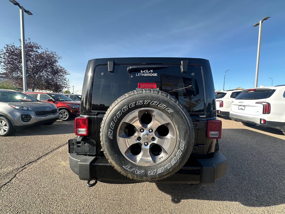 2017 Jeep Wrangler Unlimited Sahara-4